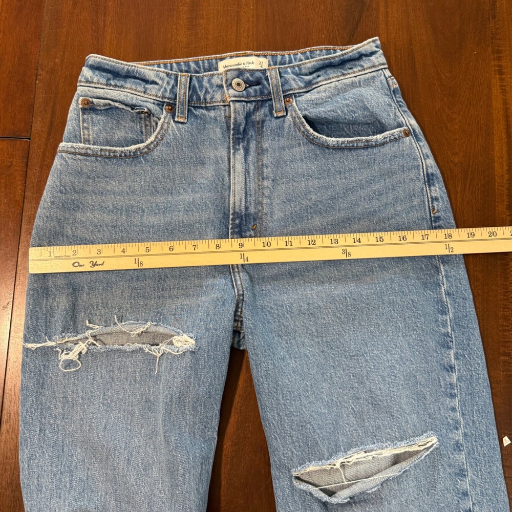 Abercrombie & Fitch Womens 90s Relaxed Jean High Rise Size 4R Curve Love Baggy - Picture 7 of 9